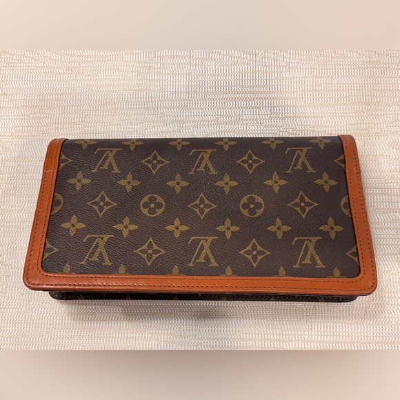Louis Vuitton Monogram Pochette Dame - Picture 3 of 15